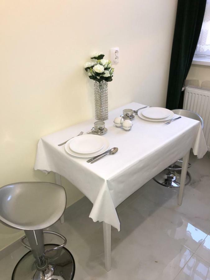 Ella Apartman Debrecen Bagian luar foto